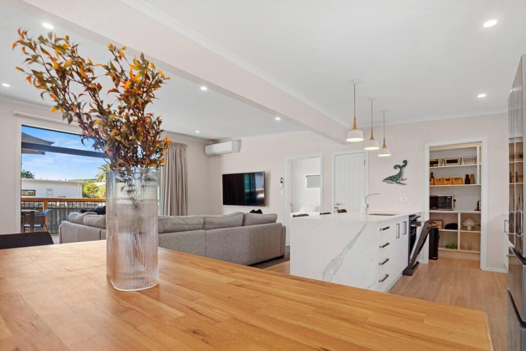 Leisure On Leo Villa Waihi Exterior photo