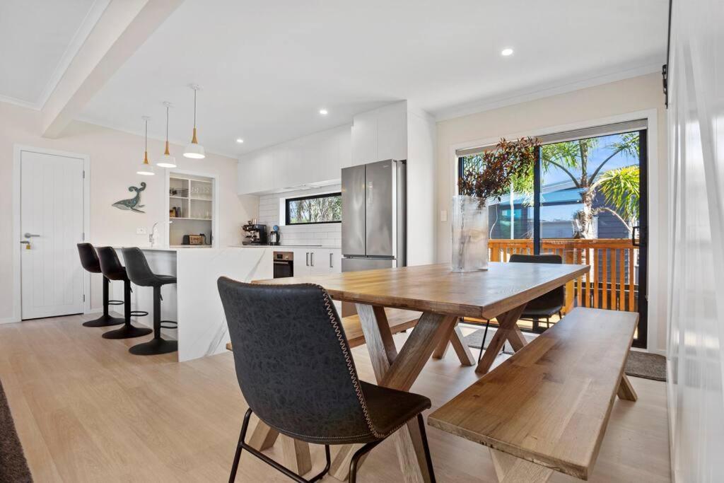 Leisure On Leo Villa Waihi Exterior photo